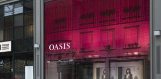 Further 1800 jobs cut as Oasis & Warehouse fails to find new buyer