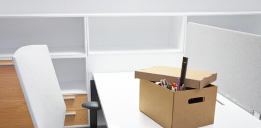 UK retail job vacancies plummet 79.7% in April