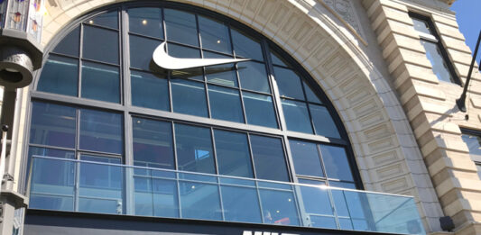 Nike warns lockdown store closures will hurt Q4 sales