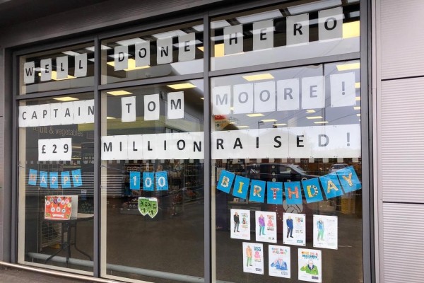 To celebrate Captain Tom Moore’s 100 birthday, his local Central England Co-op has joined with the community to create a special display and donate £10,00 to his record-breaking NHS fundraising efforts.