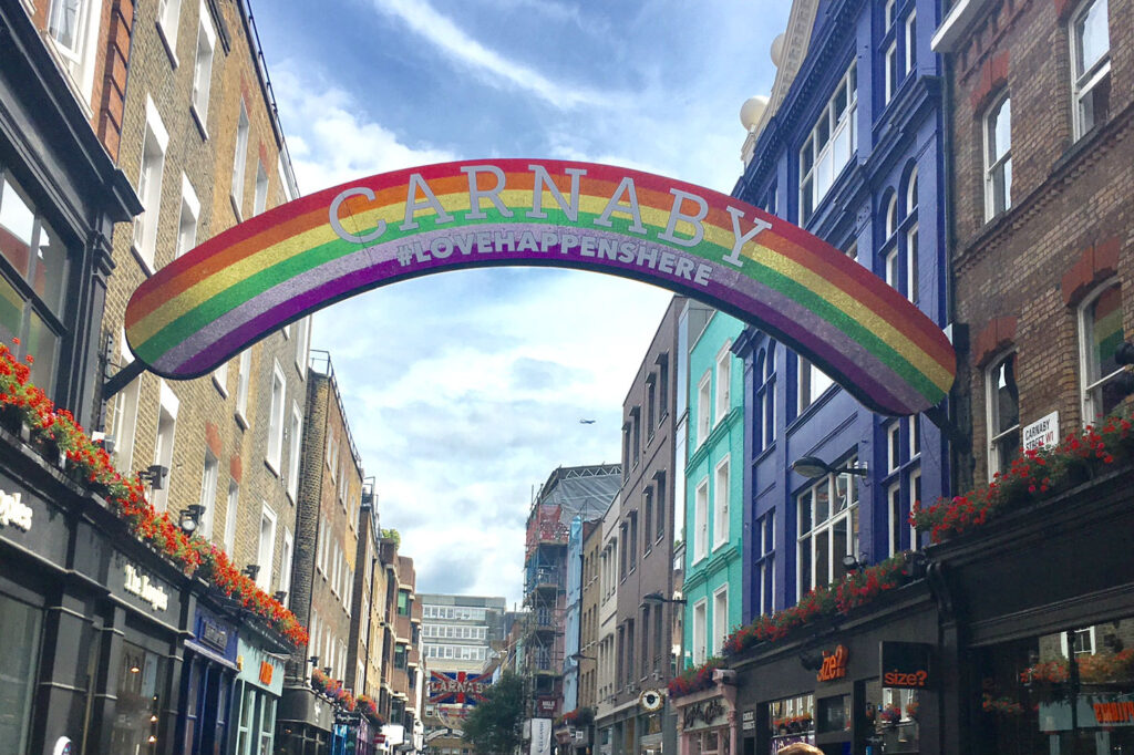 Retail landlord Shaftesbiry swings to £288m half-year loss