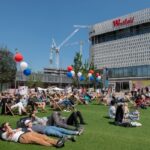 Westfield Square hosts Bar W12 and Pop Up Screenings on the Lawns 1[27509] (1)