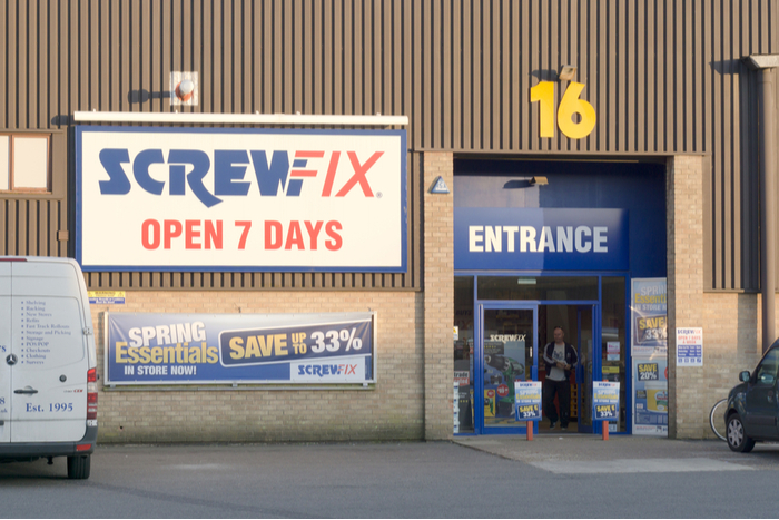 Screwfix kingfisher new jobs new store openings covid-19 John Mewett