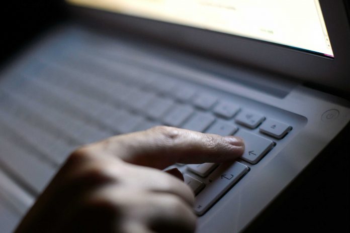 Shoppers warned to avoid electronics from online marketplace sellers this Christmas