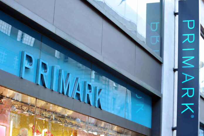 Primark profits plunge 60% after a difficult year with Covid