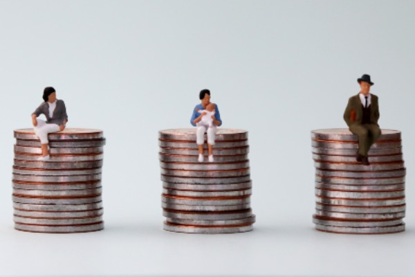 How can retailers tackle pay gaps within their workplace and can unequal pay in the workplace be harmful for employees.