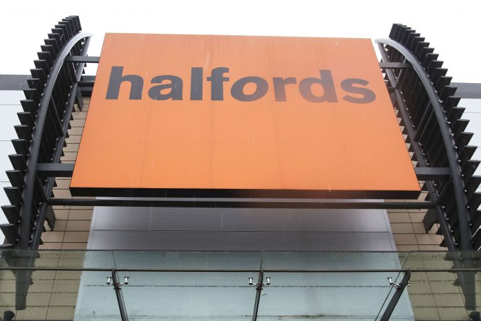Halfords launches petition to allow e-scooters on roads amid rising demand