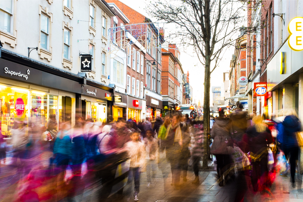 New data has revealed that footfall across UK retail destinations declined by 9.3% last week from the week before.