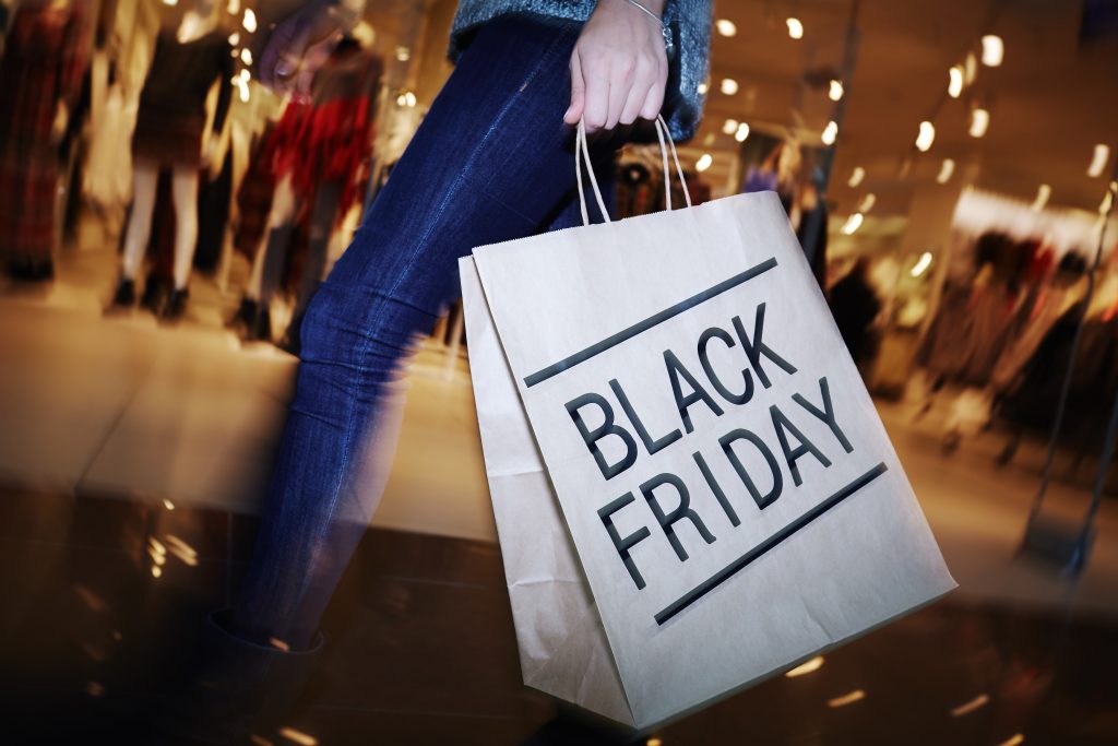 Brits to spend £8.71bn over the weekend as they shop early for Christmas