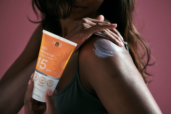 Holland & Barrett has become the first major retailer in the UK to ban all chemical sunscreens from their stores