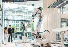 We take a look at Selfridges' newley launched an experimental pop-up store at its called Supermarket, featuring 3D printing robots.