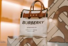 Burberry has posted just a 1% rise in store sales across the group for the three months until the beginning of July