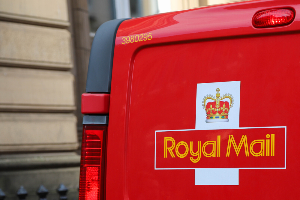 Royal Mail loses £1m a day as staff disputes stall transformation plans