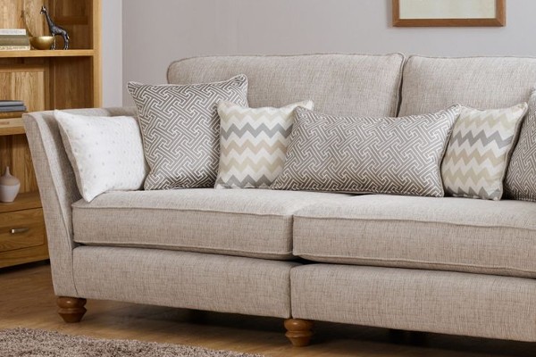 Oak Furnitureland ramps up sofa category expansion