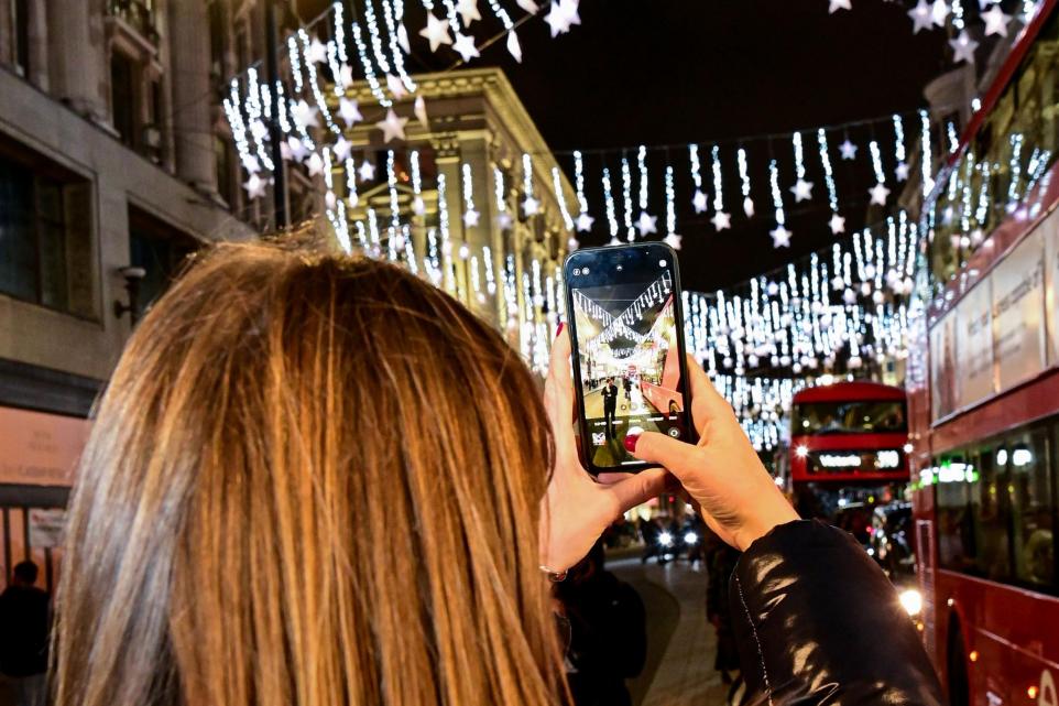 Oxford Street's 2022 Christmas light display