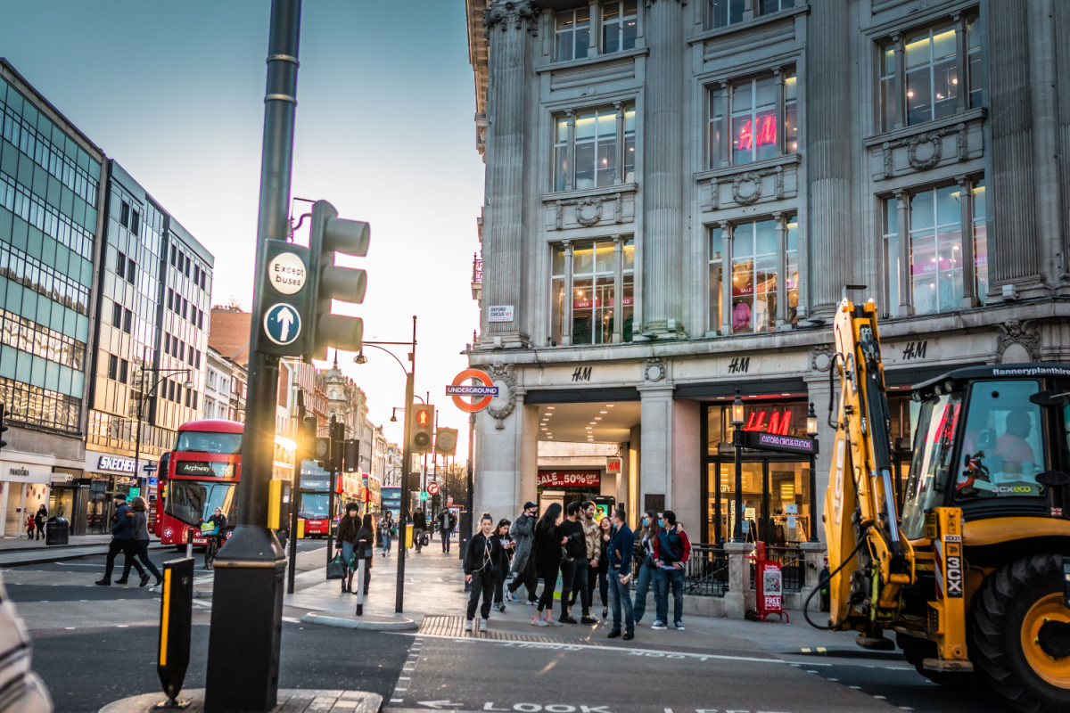 Rent-free Oxford Street shops up for grabs as plans 'much-needed facelift'  revealed - Retail Gazette
