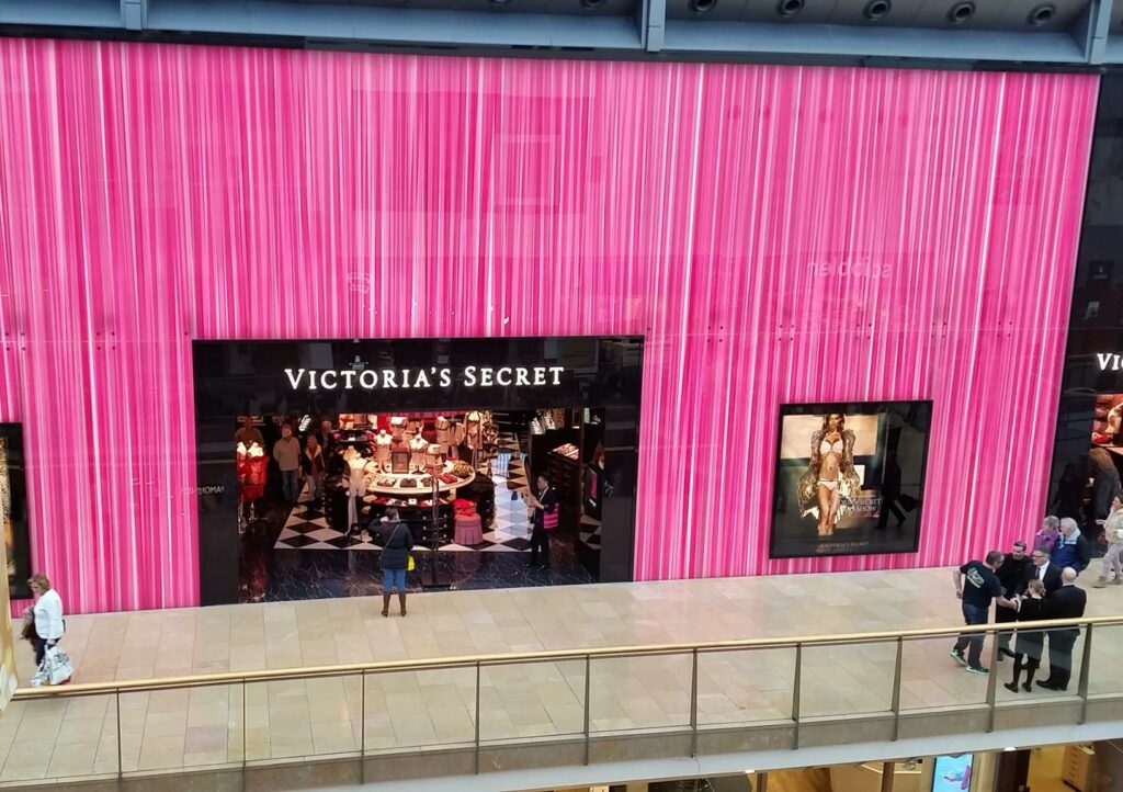 Victoria's Secret is set to close its Birmingham flagship store in the Bullring shopping centre after almost a decade.