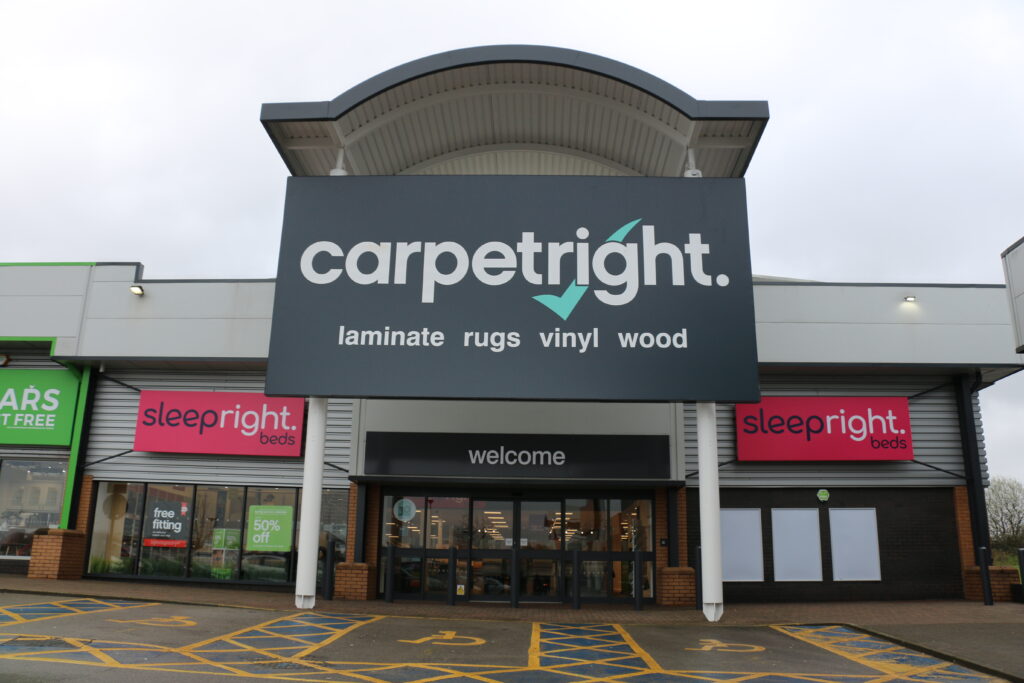 Carpetright drafts in advisers to cut costs