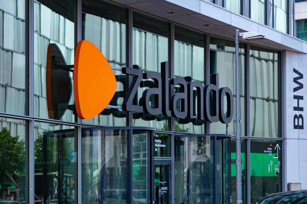 Zalando’s AI push meets rising fashion supply chain risk