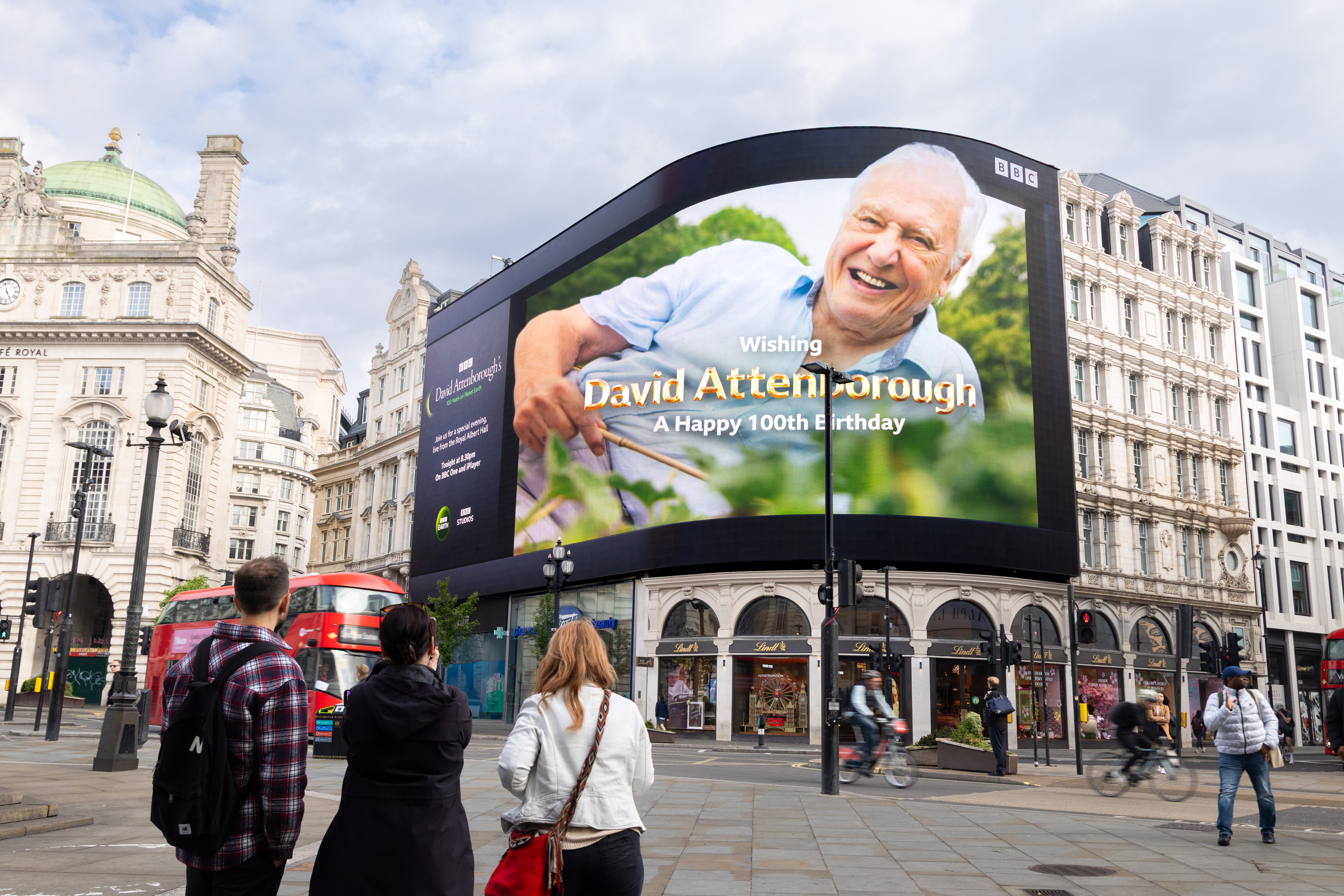 Landsec Piccadilly Lights