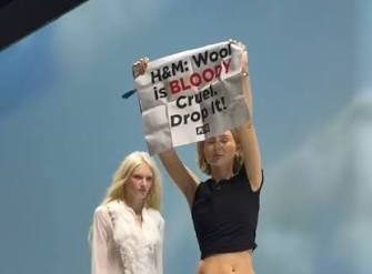 Fashion week is often no stranger to headline-grabbing photos, with supermodels and well-renowned designers from all over the world guaranteeing paparazzi and images that will be strewn across the papers and social media.