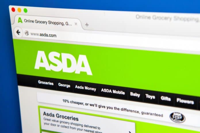 Asda workers opposed to new contract hand in petition