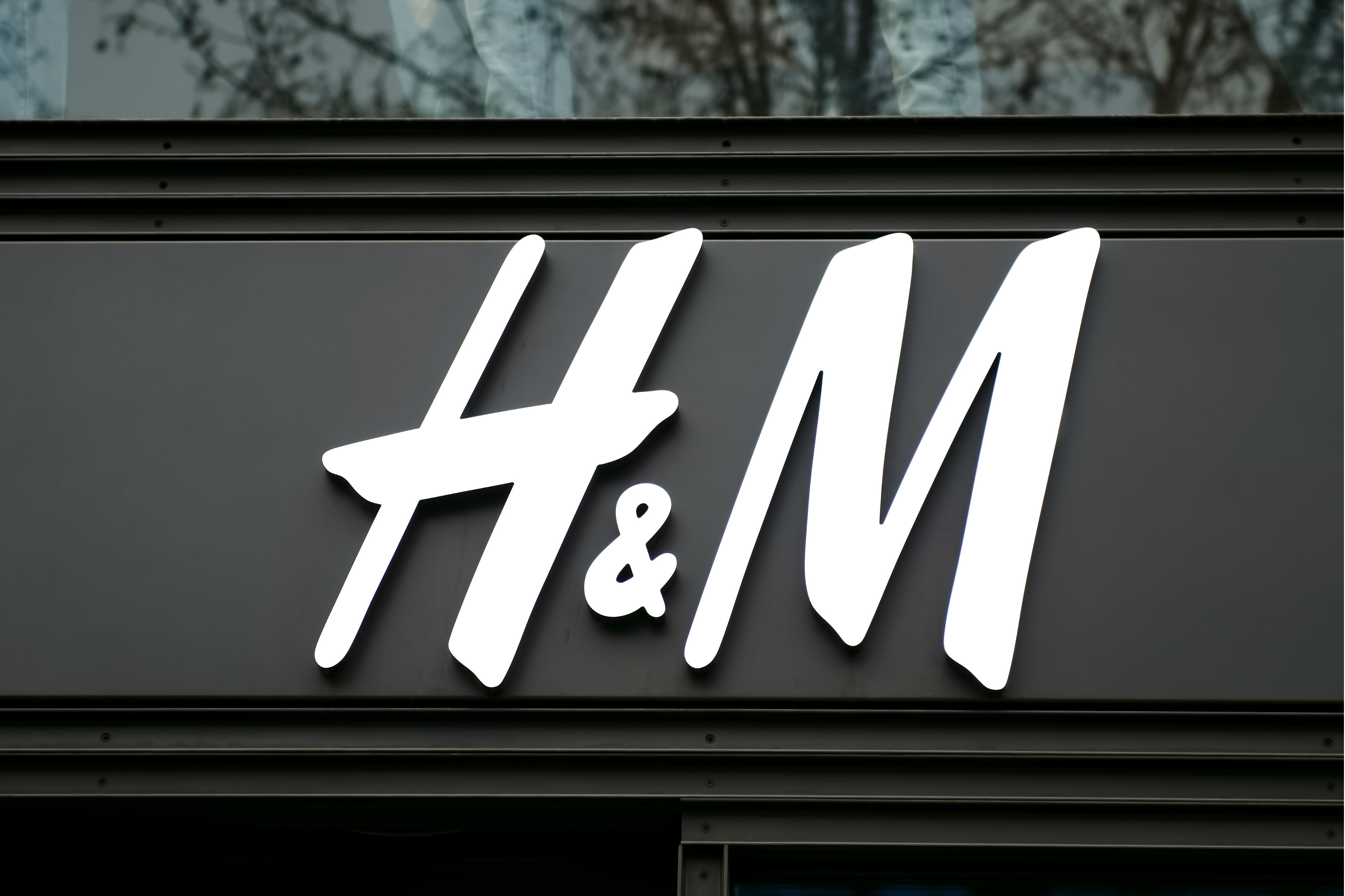 H&M_fashion_logo_ST Retail Gazette