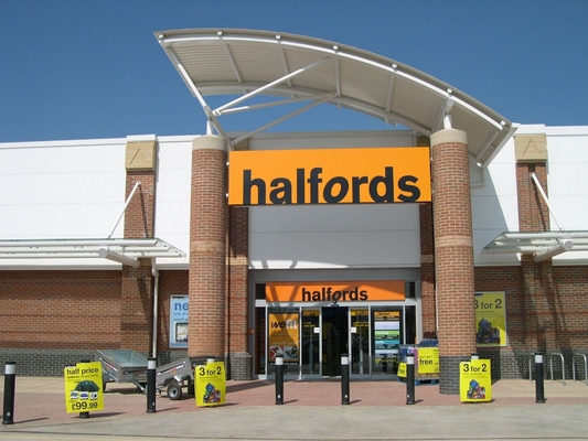 Halfords has acquired Lodge Tyre, making it the UK’s UK’s largest commercial tyre provider by revenue