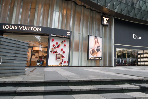 Louis Vuitton, Marc Jacobs, Bulgari parent company posts 15% sales growth -  Retail Gazette