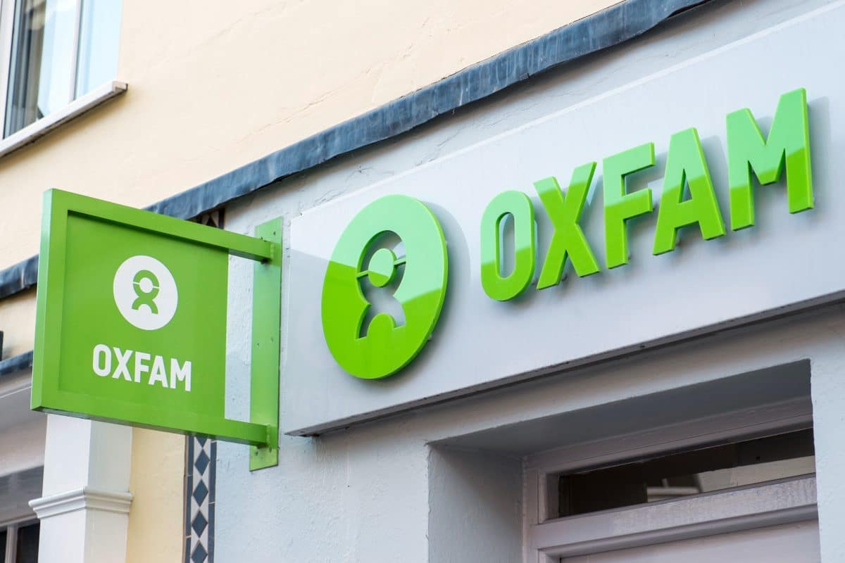 Oxfam tackles fast-fashion in new Second Hand September ...